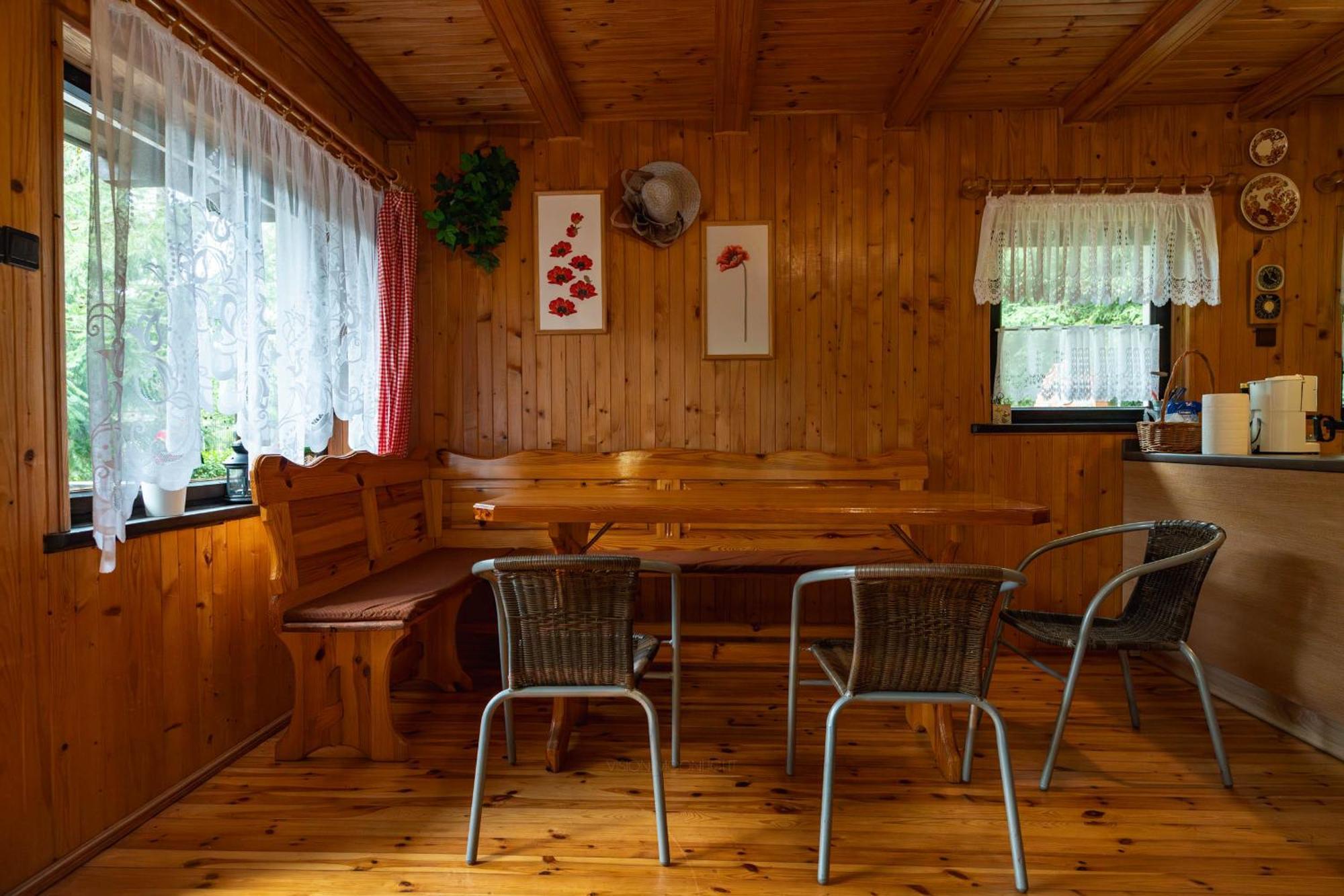 Domek Nad Jeziorem Kretowiny Bagian luar foto