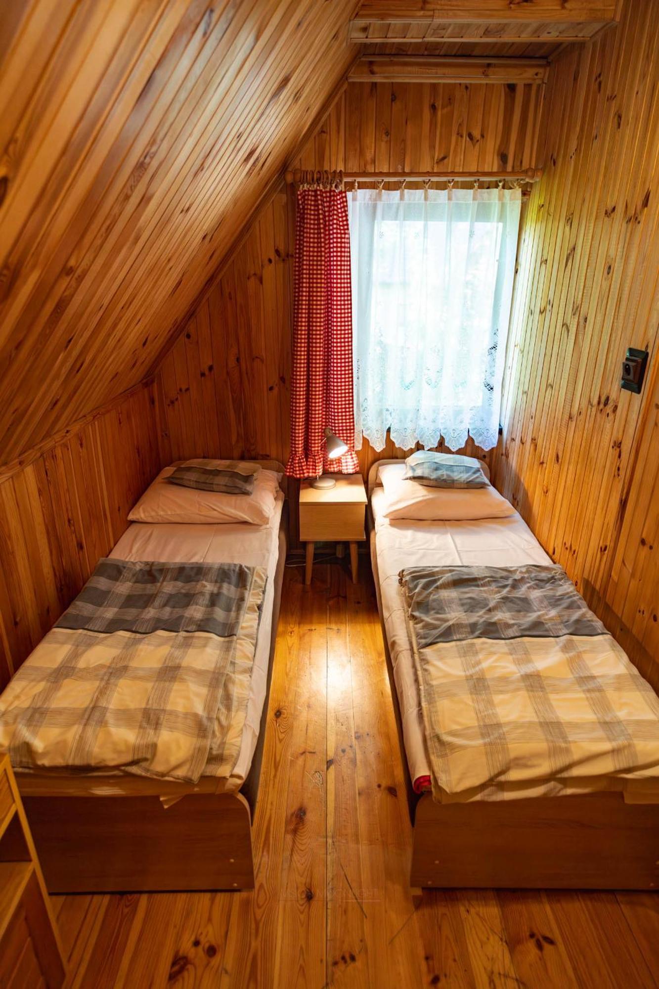 Domek Nad Jeziorem Kretowiny Bagian luar foto