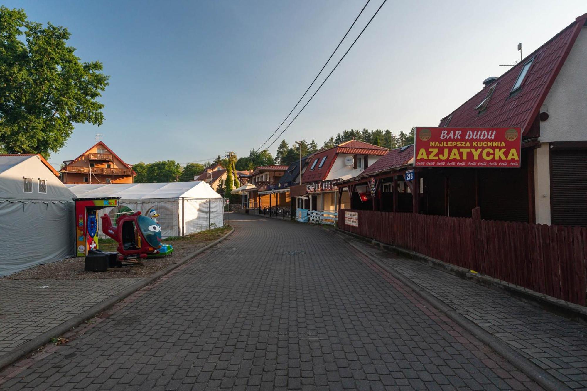 Domek Nad Jeziorem Kretowiny Bagian luar foto